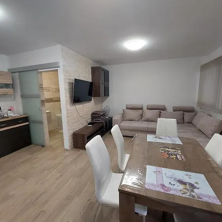 Delta Inn Apartman Balatonfüred Esterno foto