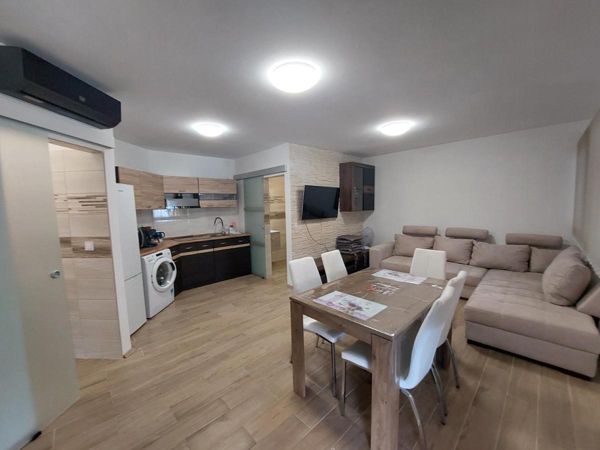 Apartment Delta